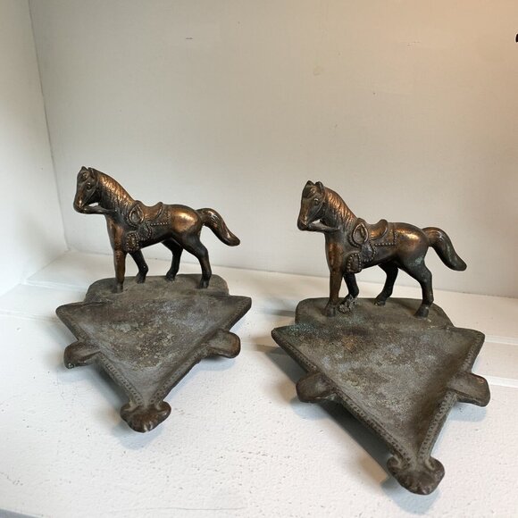 Vintage Copper Horse Ashtrays Set of 2 - Picture 3 of 11